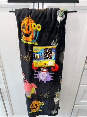 NEW SpongeBob SquarePants Black Plush Halloween Throw Blanket